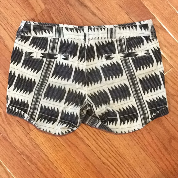 Patterned shorts - Picture 3 of 3